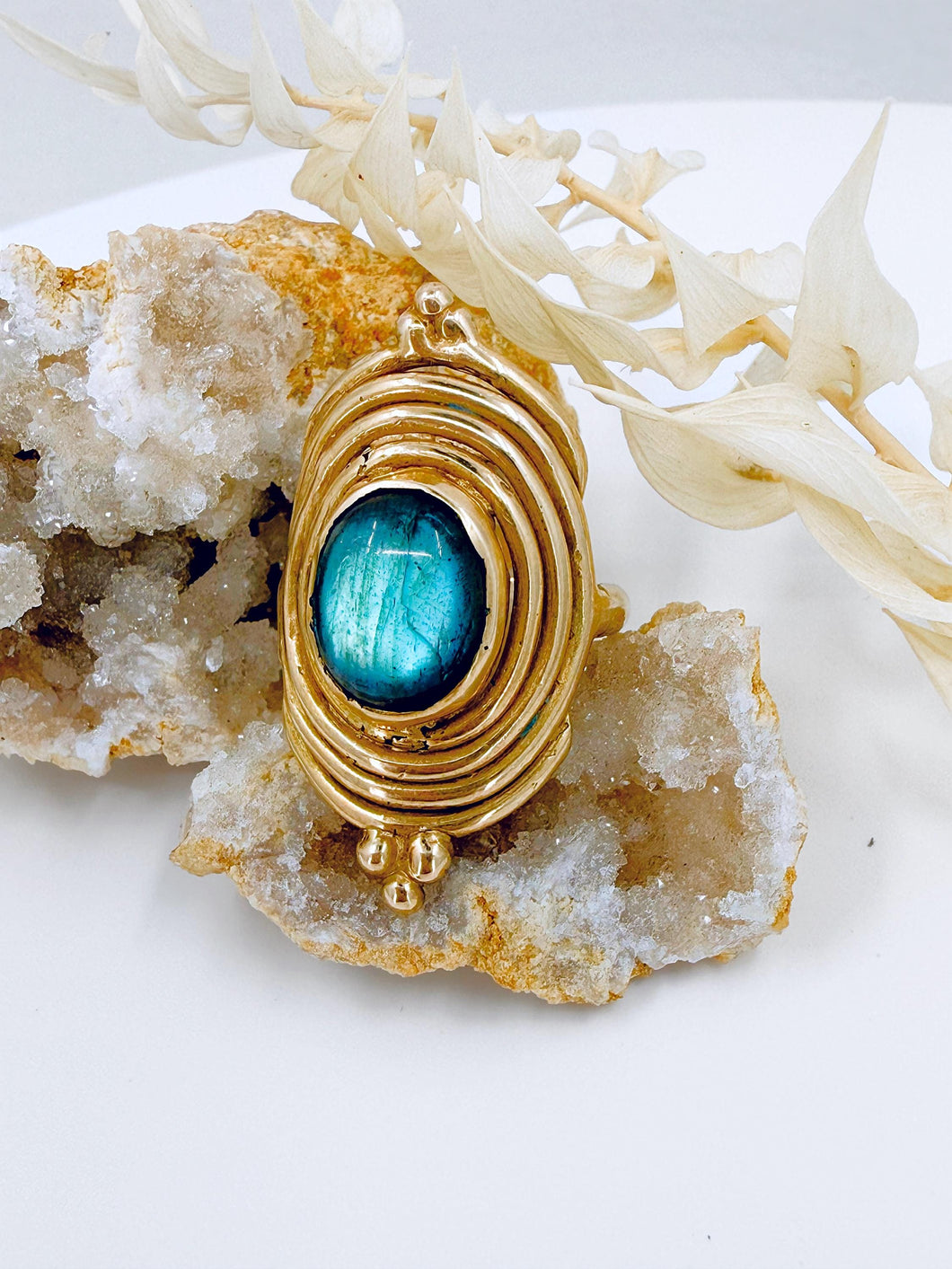 Vienna labradorite ring