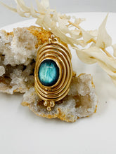 Load image into Gallery viewer, Vienna labradorite ring
